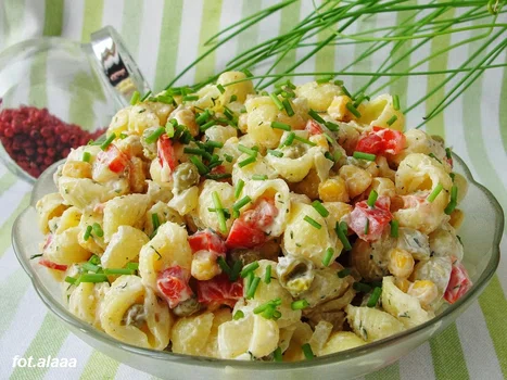 Sałatka makaronowa