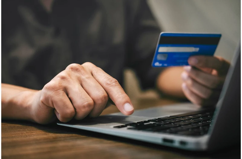 Koniec banku Santander. Co dalej z kontami Polaków?