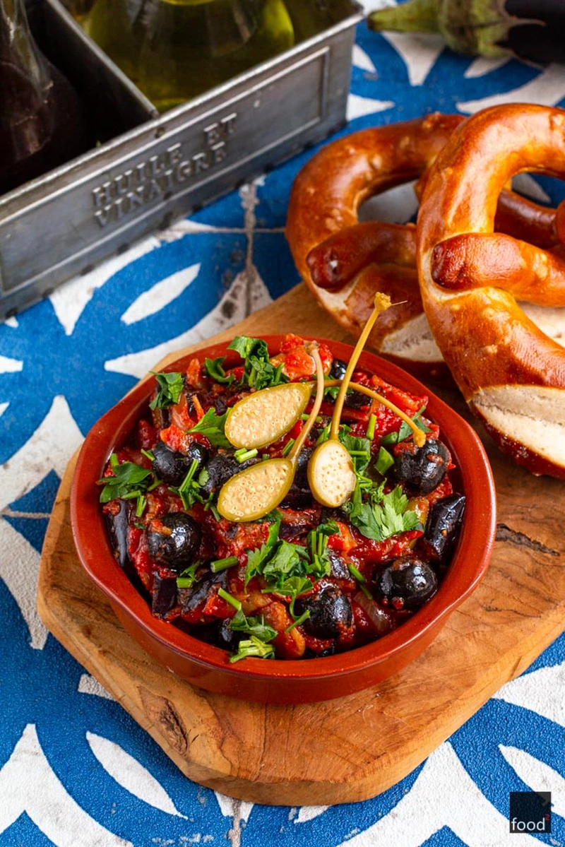 Caponata di melanzane - sycylijski gulasz z bakłażana