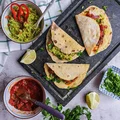 Domowe tortille z guacamole