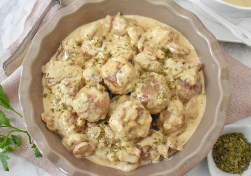 Klopsy w sosie grzybowym