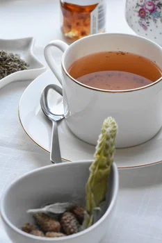 herbata z macierzanki i lawendy na kaszel