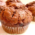 MUFFINY CZEKOLADOWE Z KAWAŁKAMI CZEKOLADY