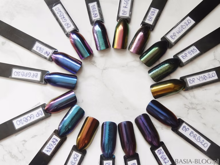 Pyłki kameleony z Born Pretty - 2 rodzaje (chameleon nail powder top grade mirror effect)