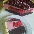 Truskawkowy tort z niespodzianką i Lemon Curd