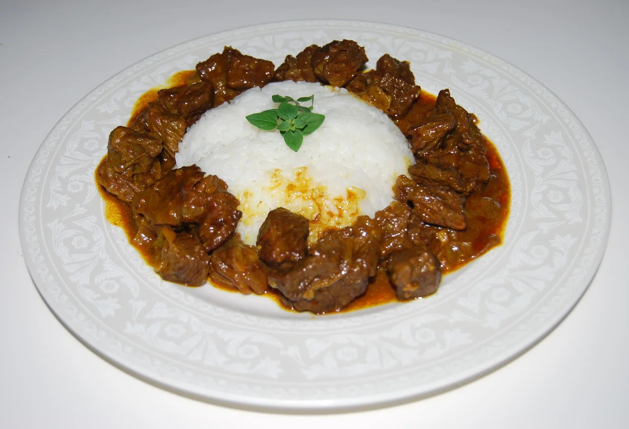 Curry z wołowiny Kari Gosht