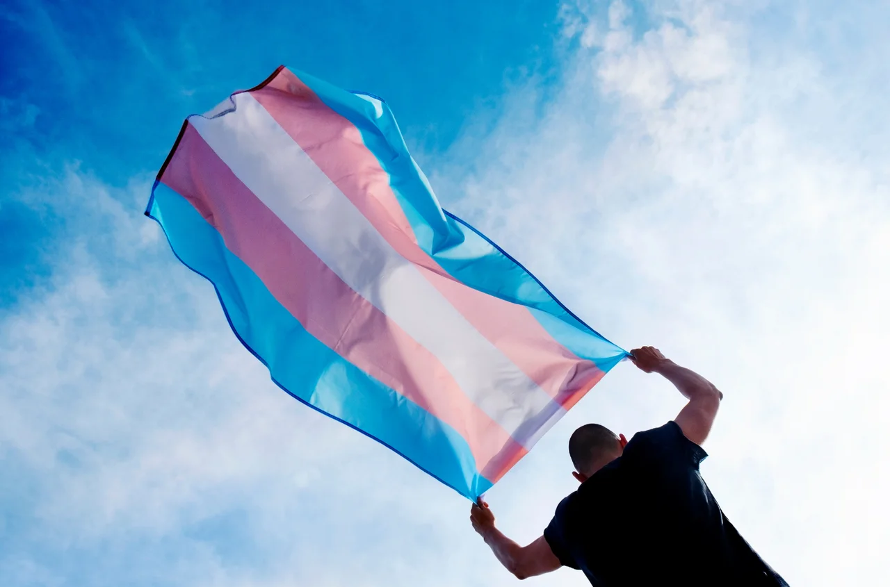 Dzień Pamięci Osób Transpłciowych: Zrozumieć, Pamiętać, Szanować
