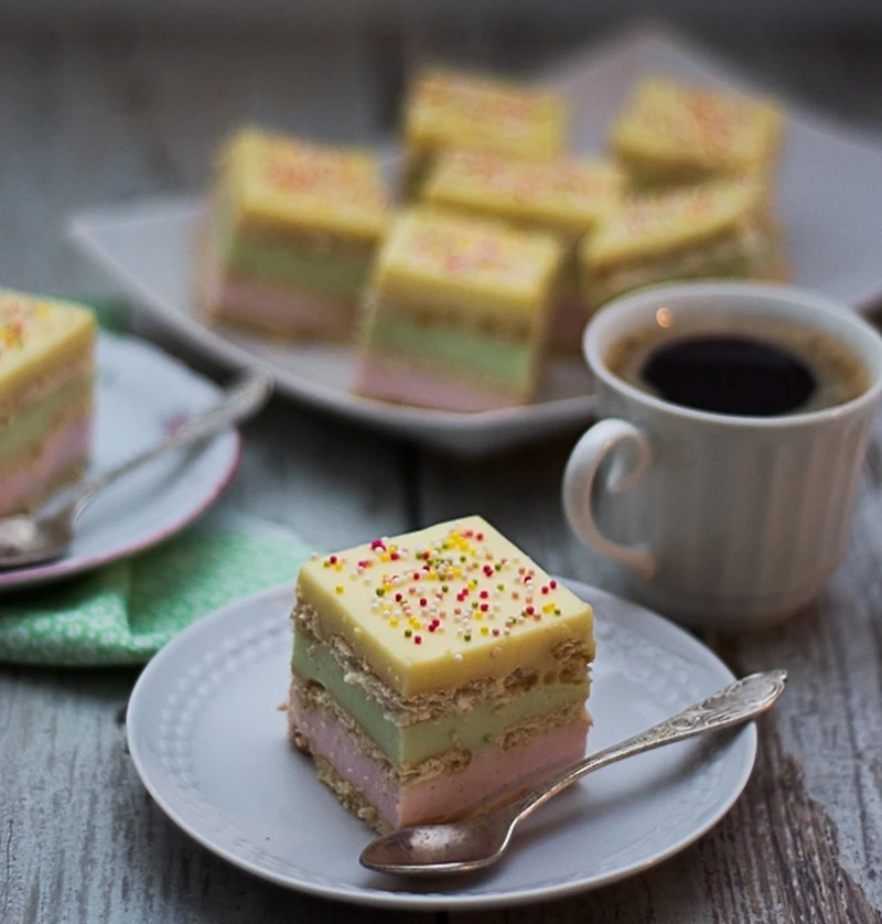 Pianka na herbatnikach (ciasto bez pieczenia)