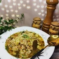 Zupa z flaczków wołowych z dodatkiem mięsa wieprzowego