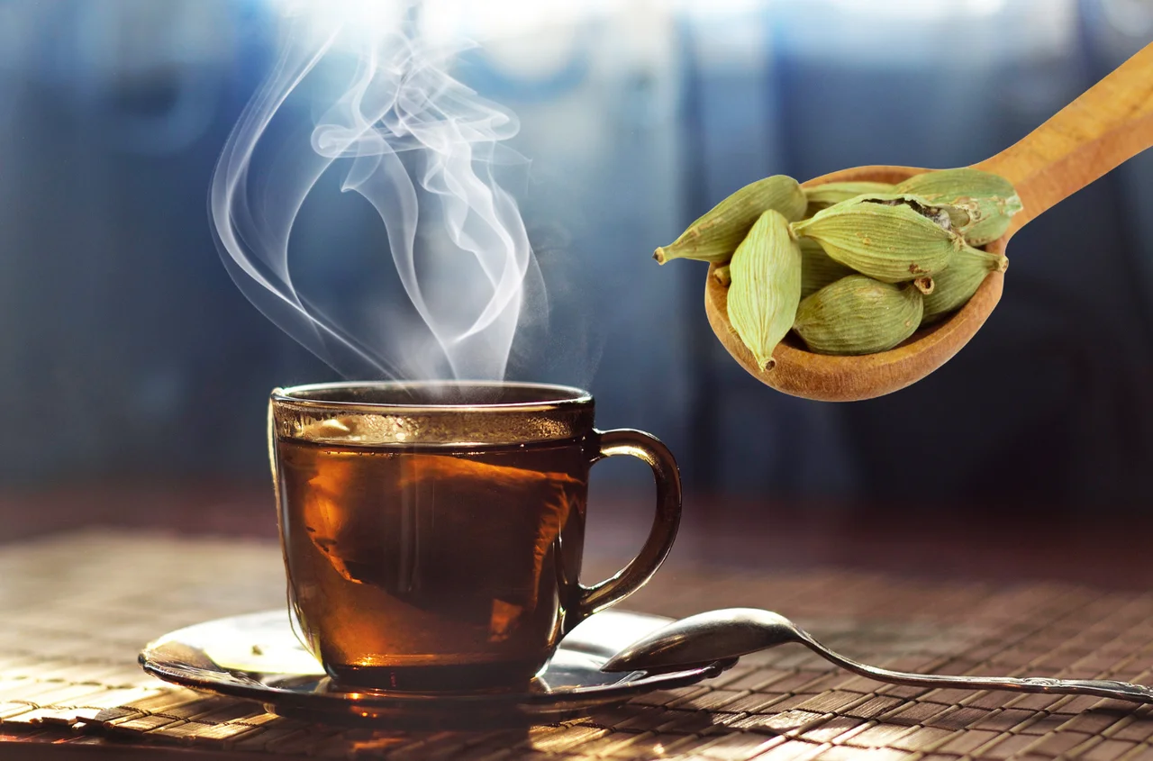 Włóż kilka ziarenek kardamonu do herbaty – rozgrzeje i poprawi trawienie po ciężkim posiłku!