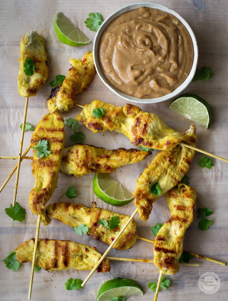 Satay z kurczaka z sosem orzechowym