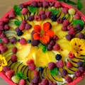 Bajeczna tarta z sezonowymi owocami