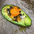 Zapiekane avocado z jajkiem na śniadanie !