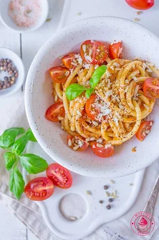 Spaghetti cukiniowo-pomidorowe