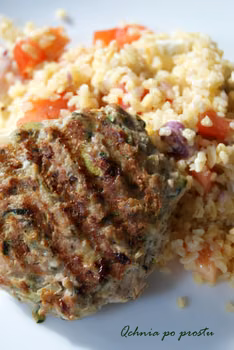 Burgery z indyka i cukinii