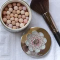Meteorites Guerlain - pastele na twarzy