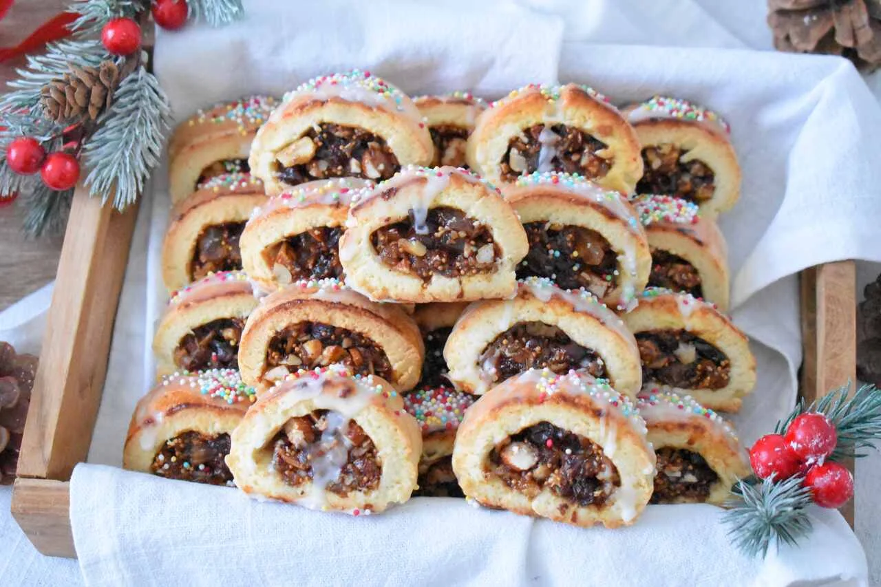 "Buccellati" - sycylijskie kruche ciasteczka z bakaliami