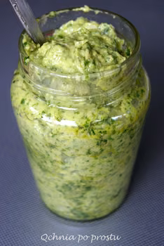 Pesto z rukoli, awokado i pestek słonecznika