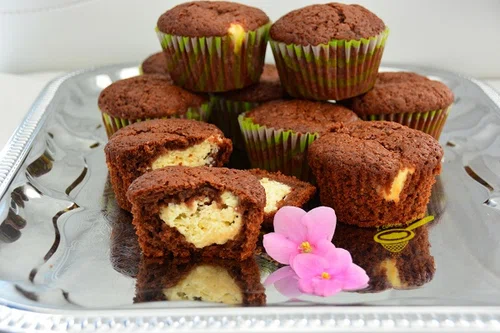 muffinki "Izaura" (czekoladowe z twarogiem)