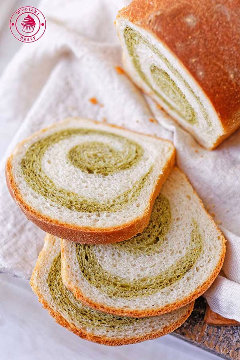 Pszenny chleb z matcha