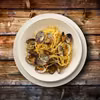 SPAGHETTI Z MAŁŻAMI I NATKĄ PIETRUSZKI