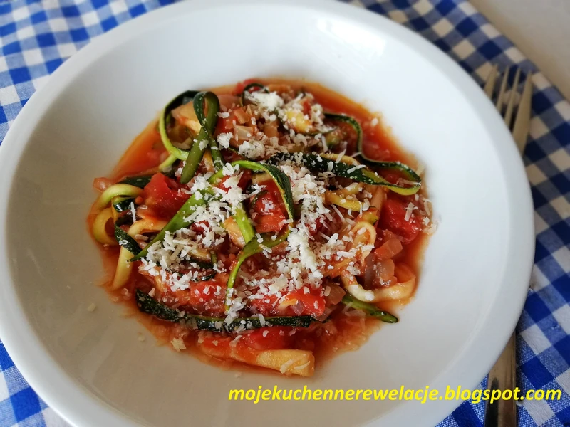 Spaghetti z cukinii - fit obiad
