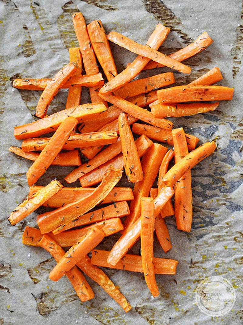 Pieczone frytki marchewkowe