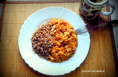 Bigos z kaszą gryczaną