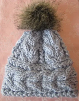 Czapka  na drutach