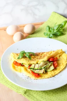 Puszysty omlet w wersji z grillowanymi warzywami