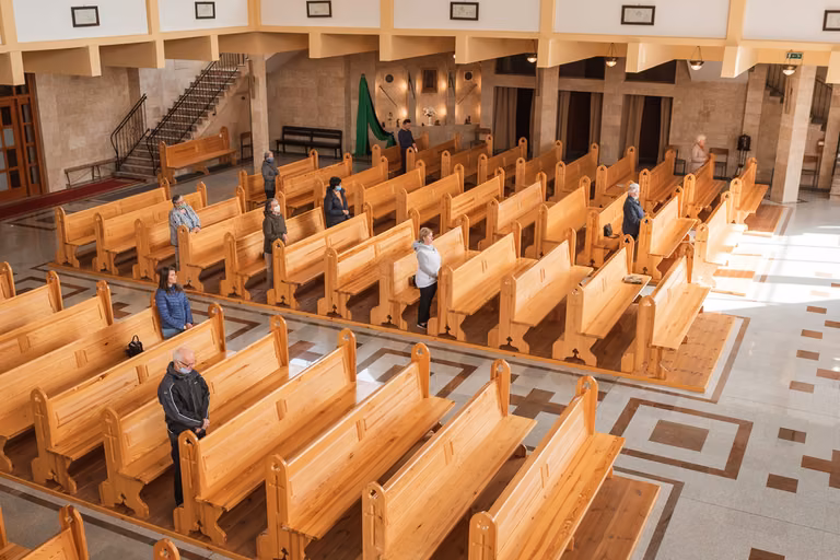 Koronawirus: czy Kościoły zostaną zamknięte na Wielkanoc?