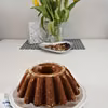 Wilgotna babka z dodatkiem mąki razowej i miodu. Pyszna.