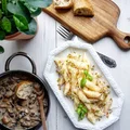 kopytka z sosem pieczarkowym