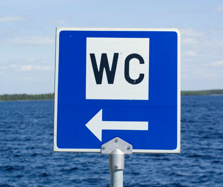 Plaża nad Bałtykiem: 4 złote za skorzystanie z publicznej toalety!
