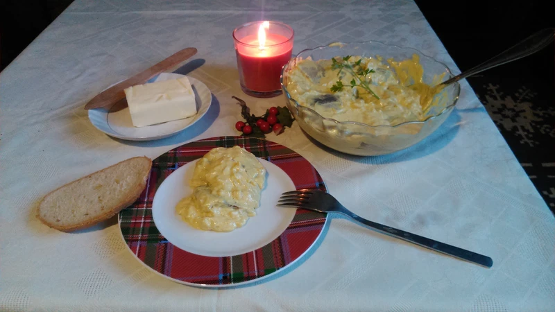 śledzie w sosie musztardowym