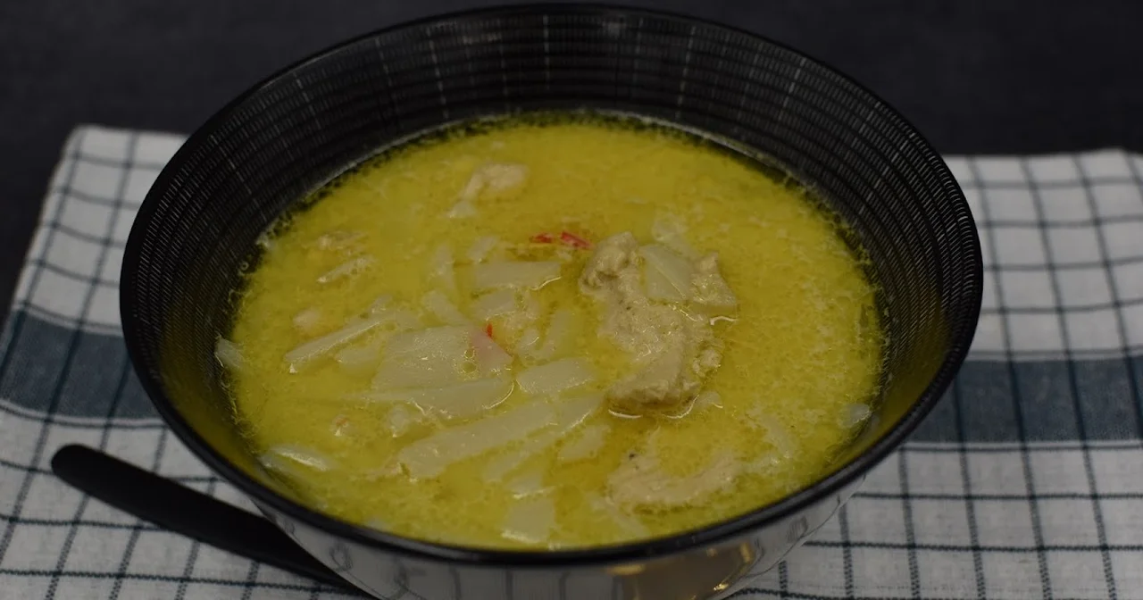Zupa tajska z kurczakiem