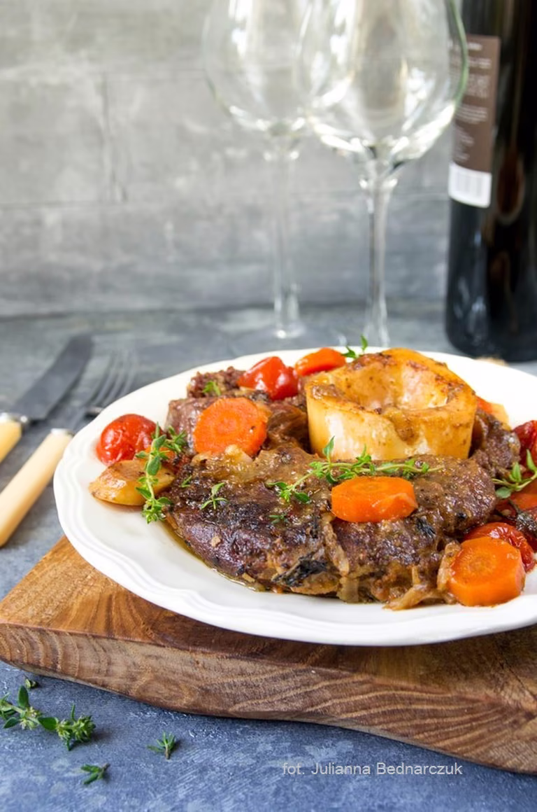 Ossobuco, czyli gicz cielęca z warzywami