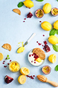 Lekki, zdrowy i banalnie prosty deser z lemon curd
