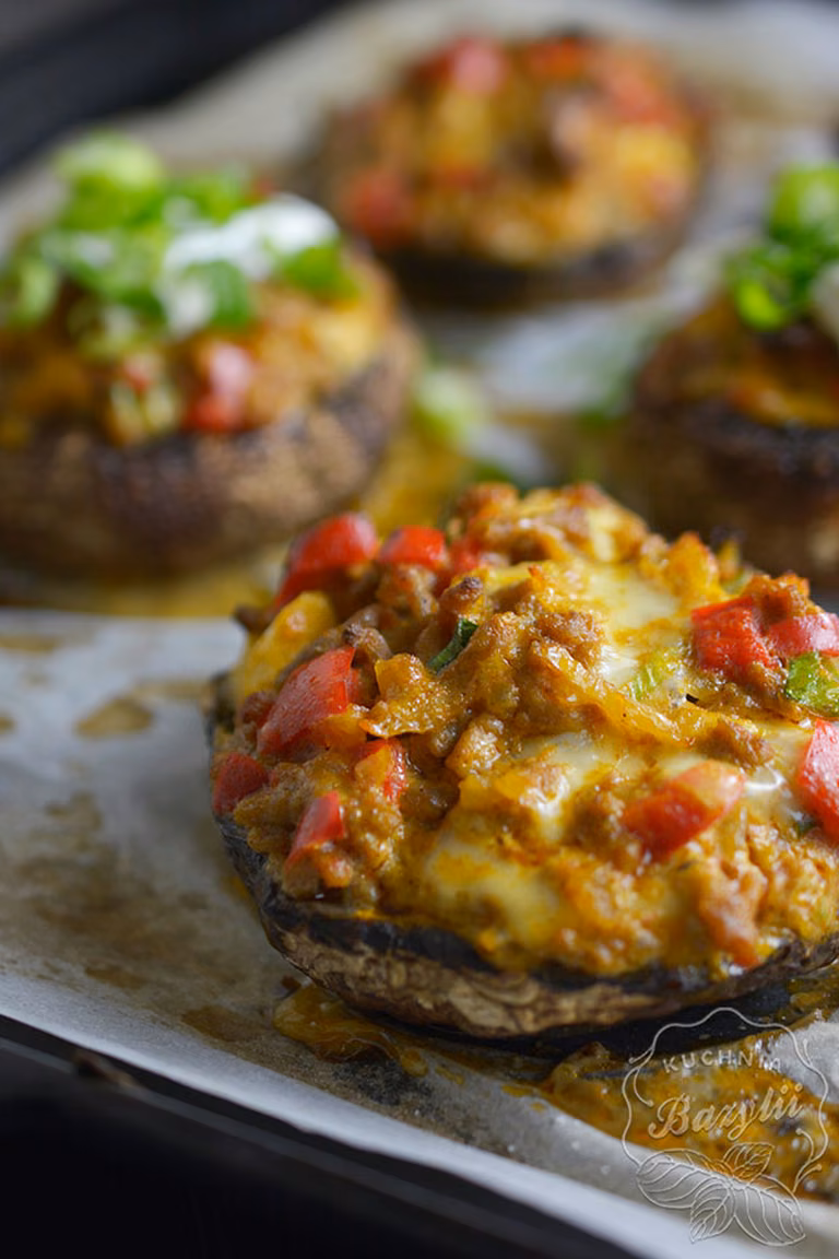 Pieczarki Portobello faszerowane mięsem mielonym