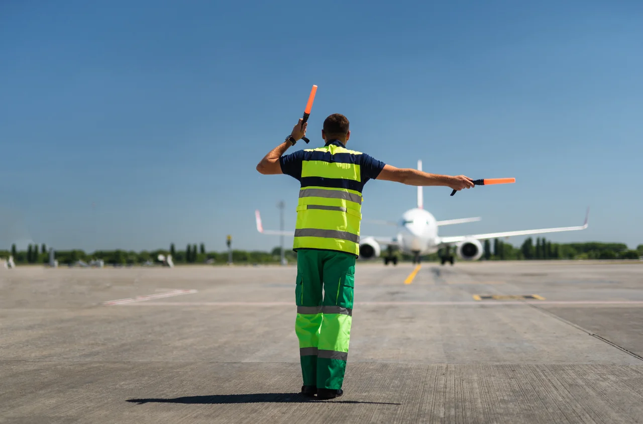 Święto Służby Ruchu Lotniczego: Uhonorowanie Bohaterów Przestworzy