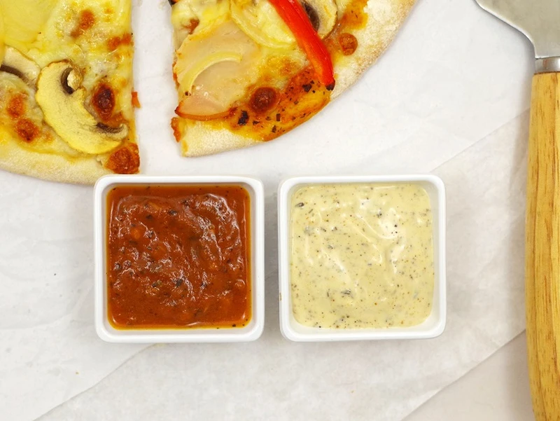 Sosy do pizzy (pomidorowy i czosnkowy)