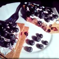 Omlet czekoladowy z borówkami
