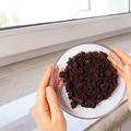 Sięgnij do kuchennej szafki i postaw na parapecie! Z tą mieszanką komary nie mają szans