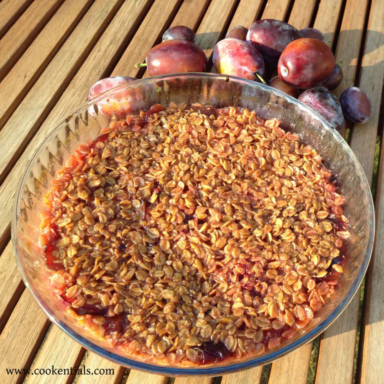 Przepis na crumble śliwkowe, przepis Pascal Brodnicki