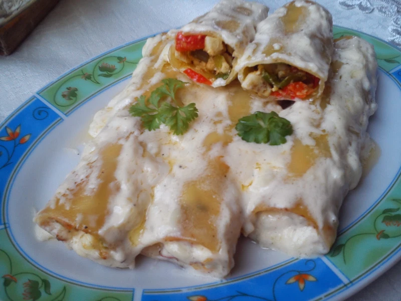 Cannelloni z sosem czosnkowym
