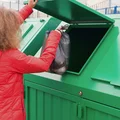 Kodowane worki na śmieci! 1 maja 2026 polskie miasto wprowadza dobrowolny system śledzenia odpadów
