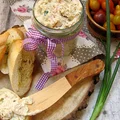 Pasta kanapkowa z wędzonego kurczaka