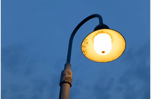 Zaskakujące odkrycie naukowców: Nocne światło równie groźne jak smog!