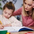 Zadania domowe wrócą, ale BEZ jedynek? Pojawiły się nowe rekomendacje dla uczniów szkół