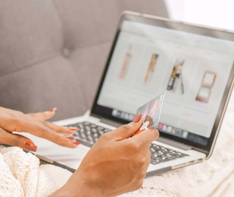Czym różni się Cyber Monday od Black Friday?